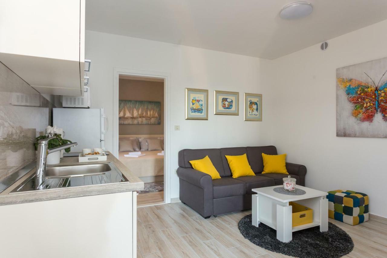 Maximus Apartment *