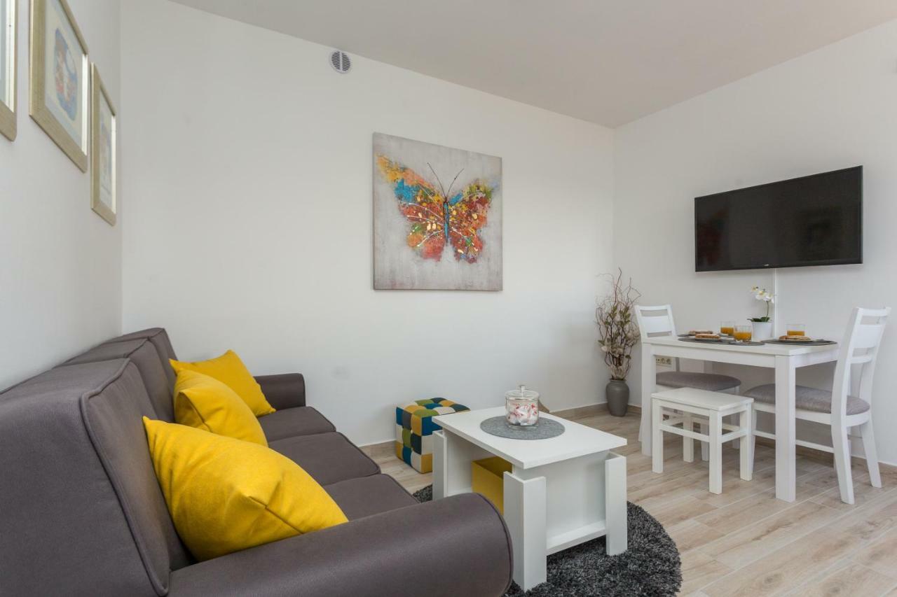 Maximus Apartment